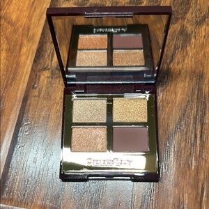 Charlotte Tilbury the Queen of Glow Luxury palette. New without box